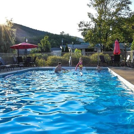 Adirondack Sunrise Lodge Lake George Bagian luar foto