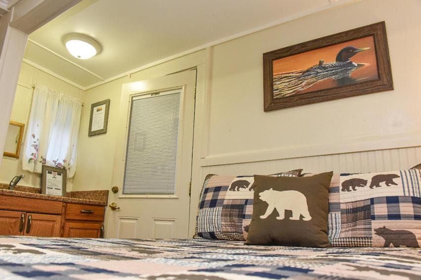 Adirondack Sunrise Lodge Lake George Bagian luar foto